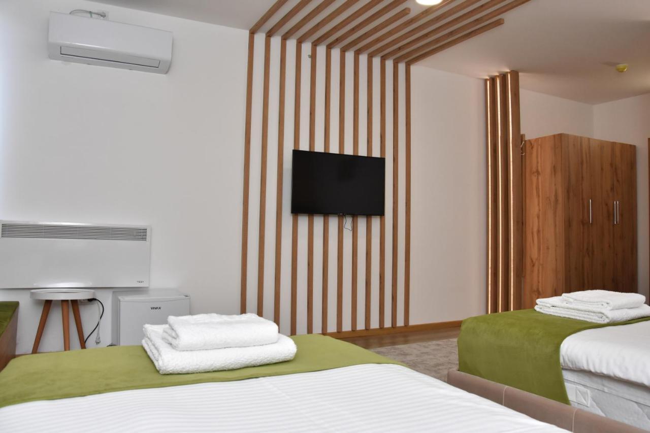 Motel Kvele 노비파자르 외부 사진